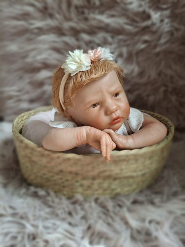 Bambola reborn neonato